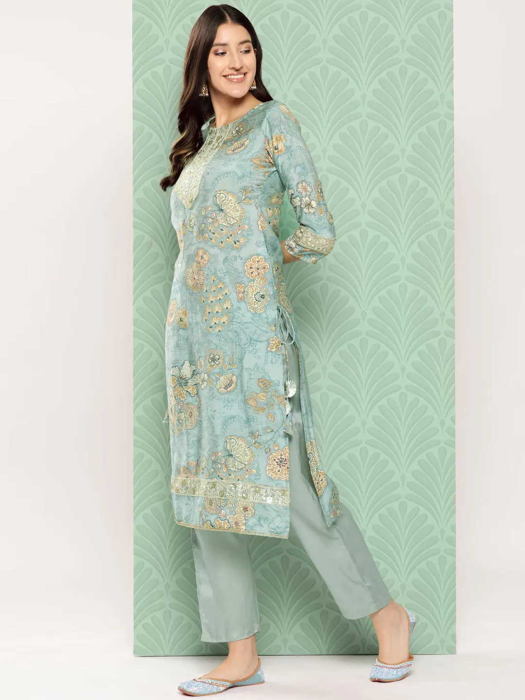 Floral Printed Regular Chanderi Silk Kurta With Trousers & Dupatta