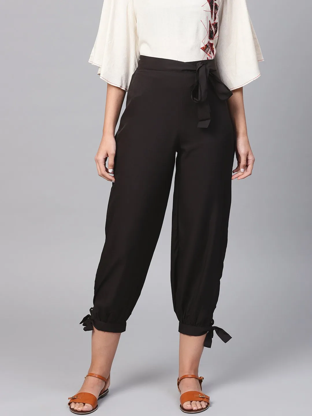 Solid Black Knot Style Capri Pant