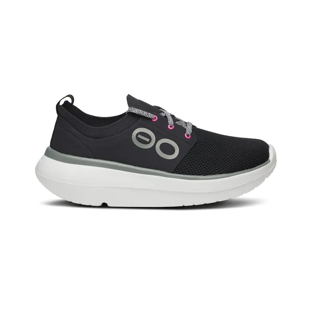 Women's OOfos OOmy Stride Color: White / Black